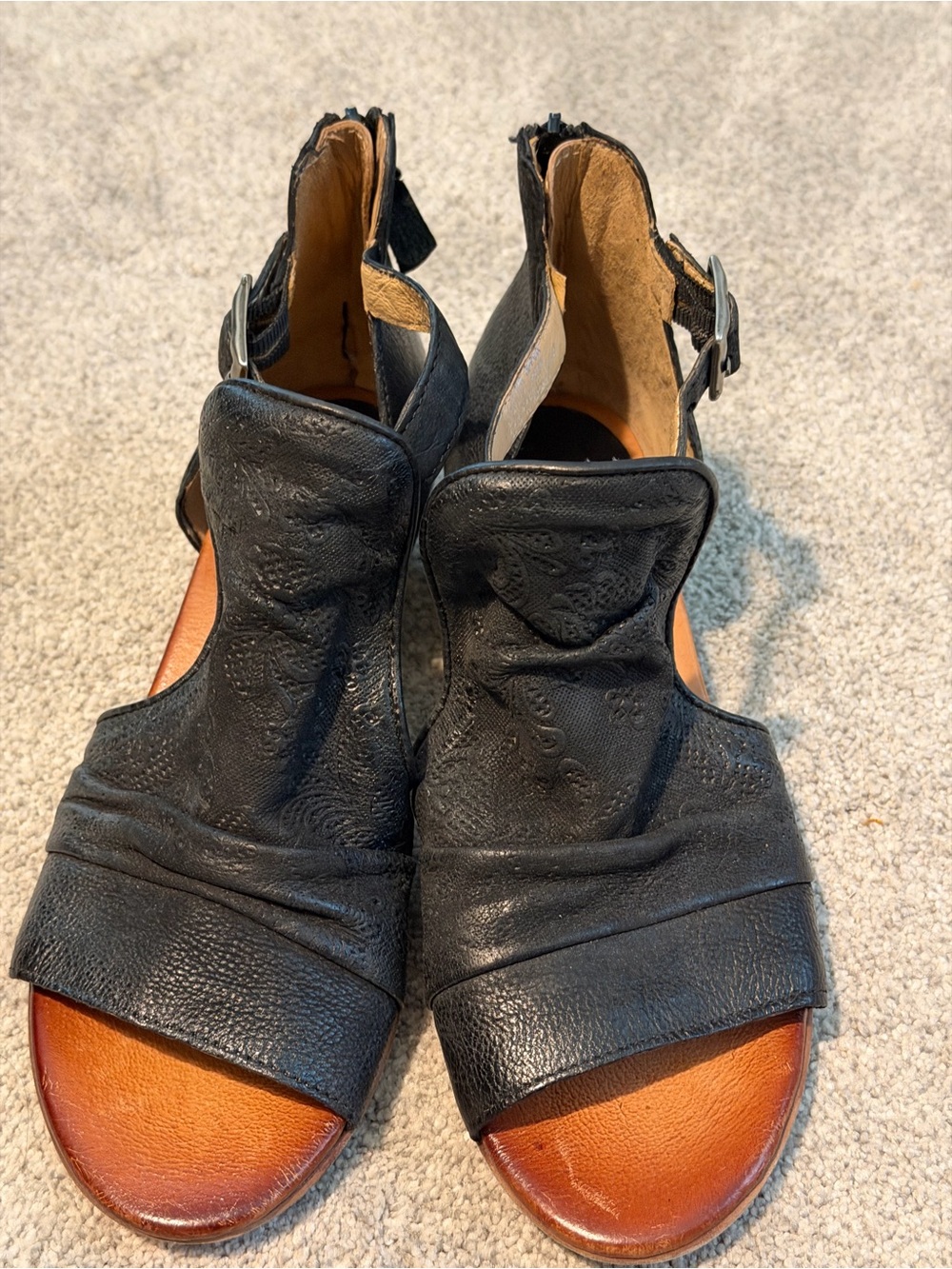 Miz Mooz Corra Black Leather Open-Side Buckle Sandals 38